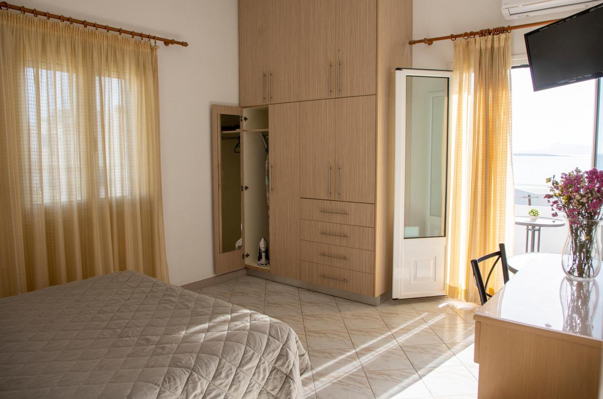 Sunrise Studios Megalochori  Room photo